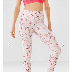 Brand New Fabletics Leggings size small (4-6)